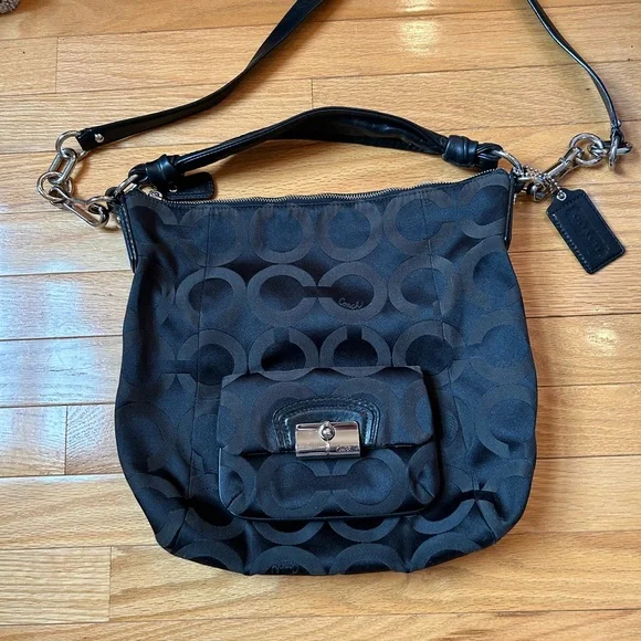 Coach Black Shoulder Bag with Logo Pattern Beautiful! - Picture 9 of 13